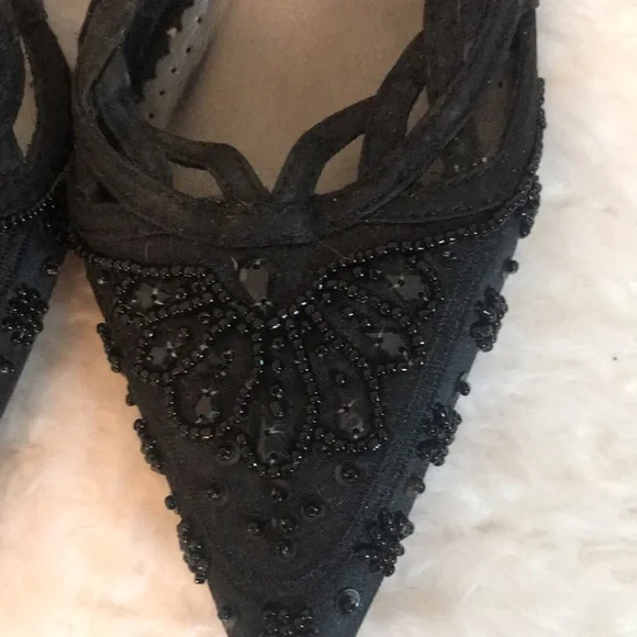 Shoes - Picture 2 of 4